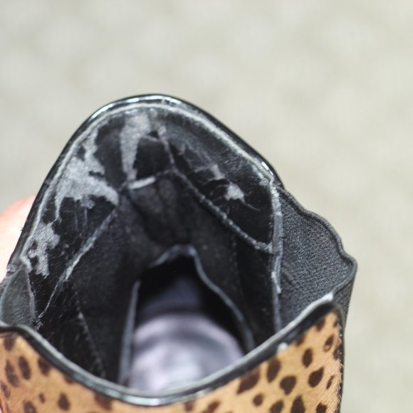 WHBM Size 7.5 Calf Hair Leopard-Print  4" Heel Ankle Boot - Picture 7 of 7
